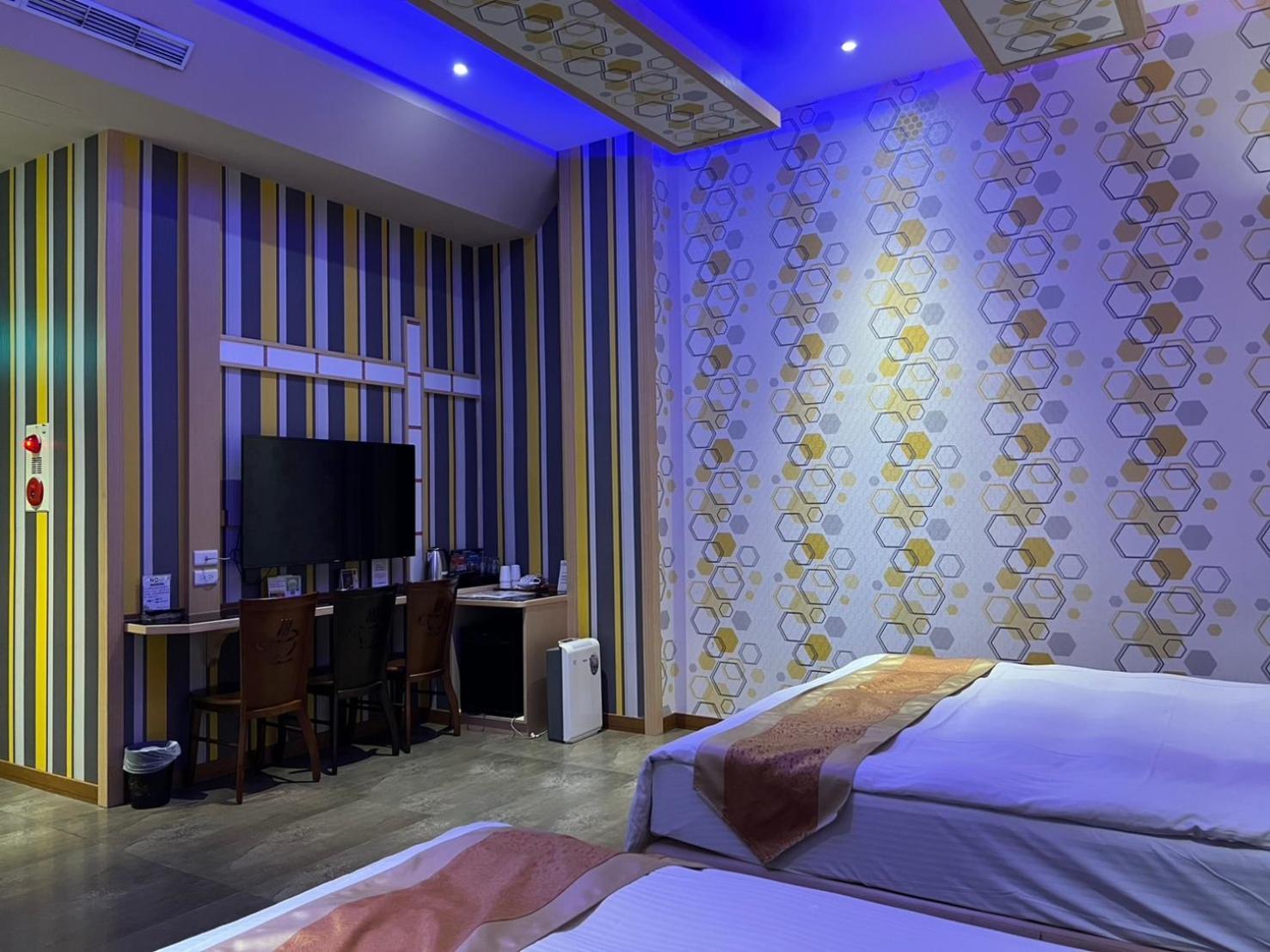 Wei Feng Exquisite Motel Pintung Branch Pingtung Zewnętrze zdjęcie